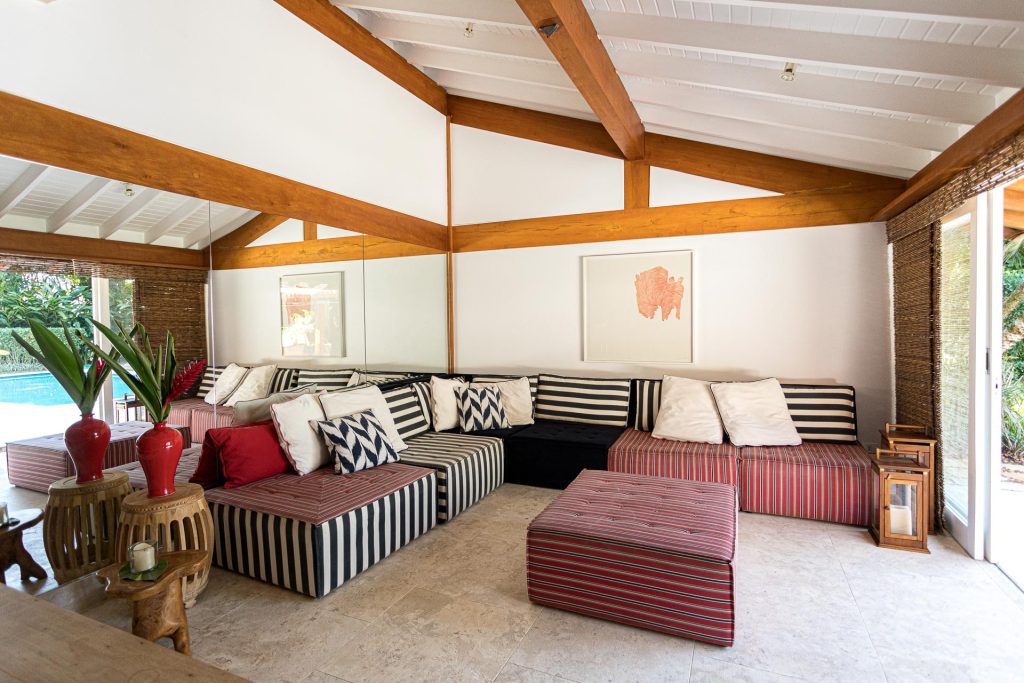 Aluguel-de-casas-de-luxo-SPLitoral-Villa-9-10