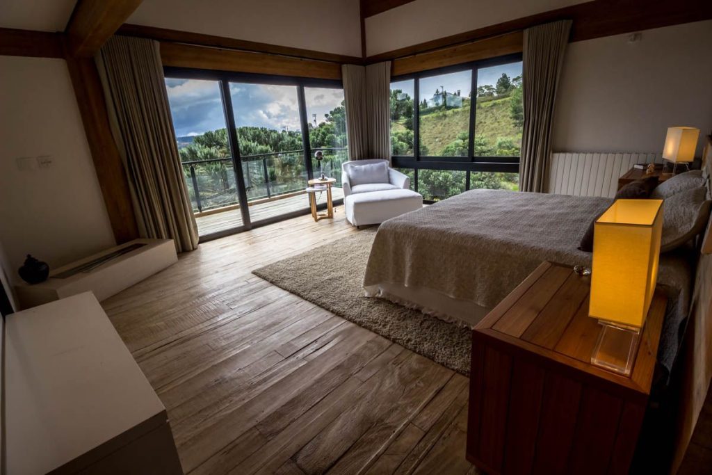 Carrossel_aluguel-de-casas-de-luxo_Villa05-em-Campos_do_Jordão-Sao_paulo-14