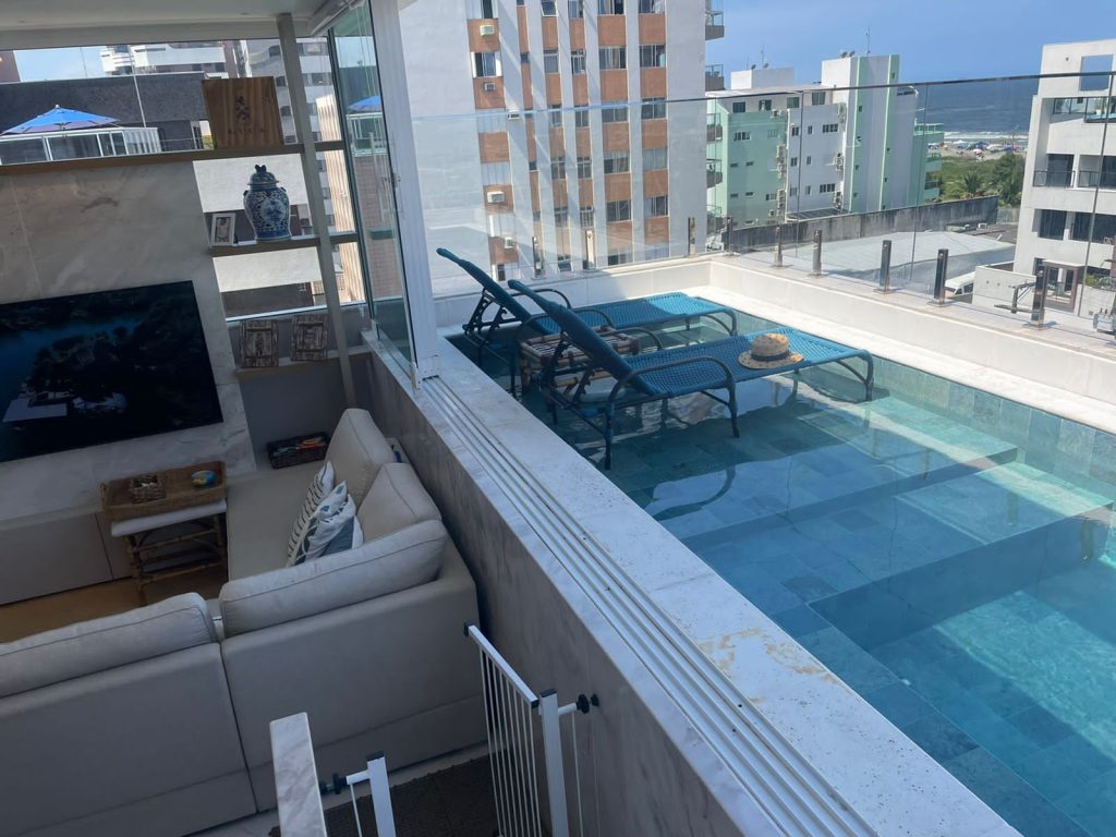 Cobertura Caiobá 5piscina (7)