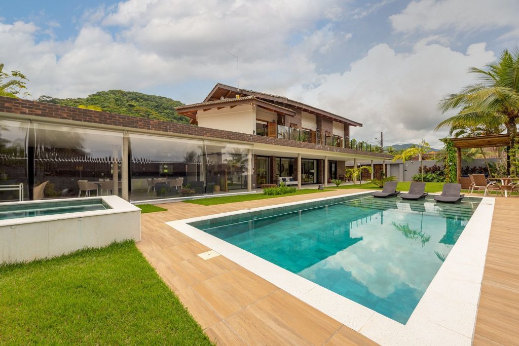 casa-de-praia-juquehy-5-suites-spcs285-623b1190339bf8b29a50e6f8 (1)