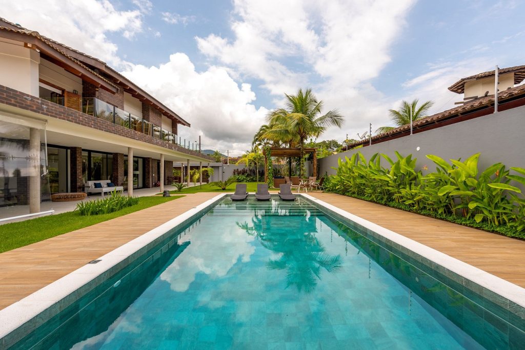 casa-de-praia-juquehy-5-suites-spcs285-623b1192c0edf32cba20f138 (1)