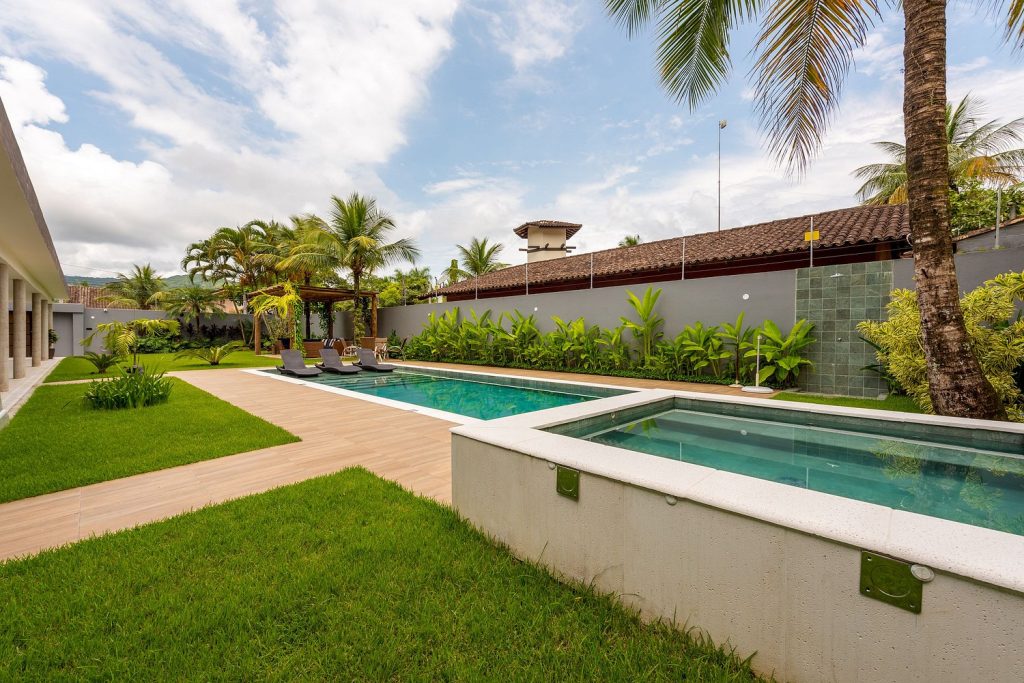 casa-de-praia-juquehy-5-suites-spcs285-623b1198c0edf30f7820f13e (1)