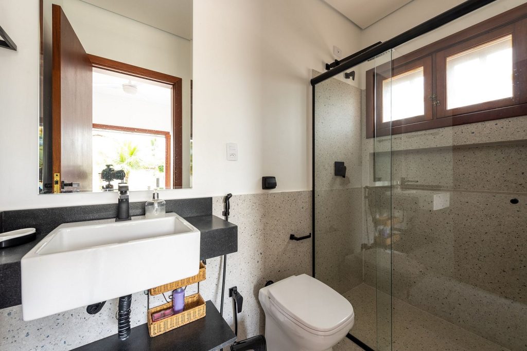 casa-de-praia-juquehy-5-suites-spcs285-623b2e26c0edf30d1920faaa (1)