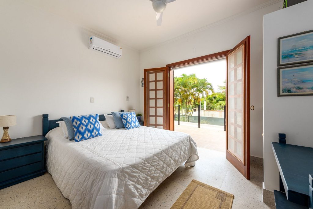 casa-de-praia-juquehy-5-suites-spcs285-623b2e27339bf8330d50f79b (1)