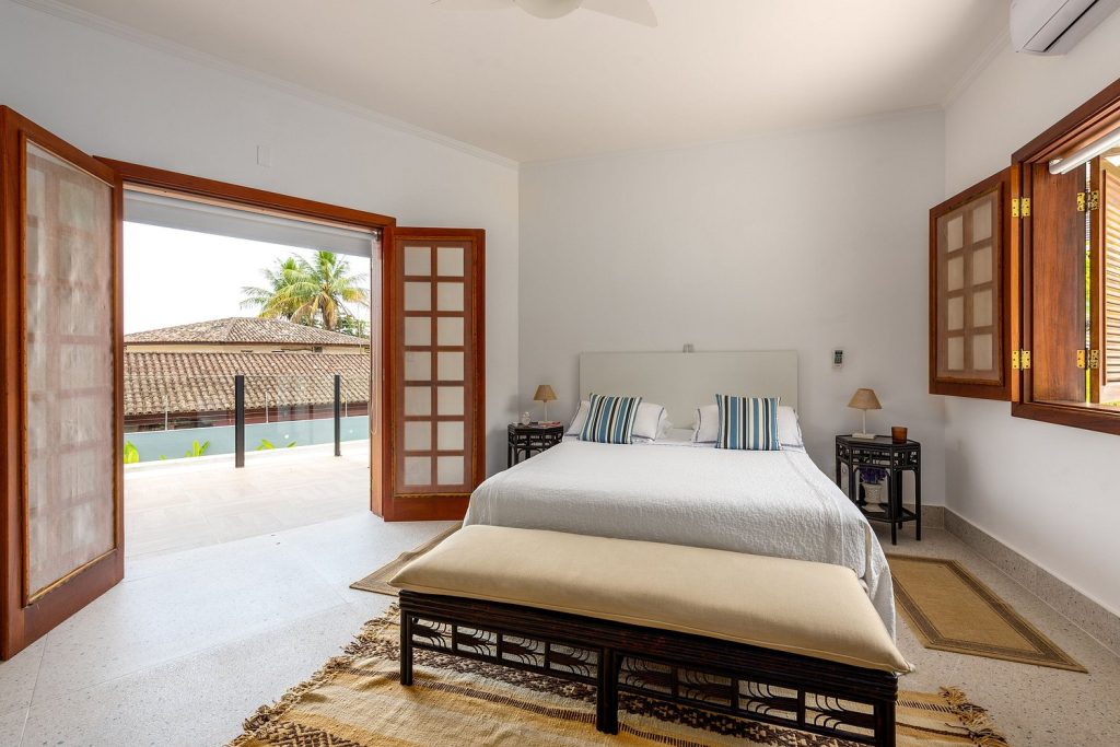 casa-de-praia-juquehy-5-suites-spcs285-623b36f0c0edf35ad120fc59 (1)