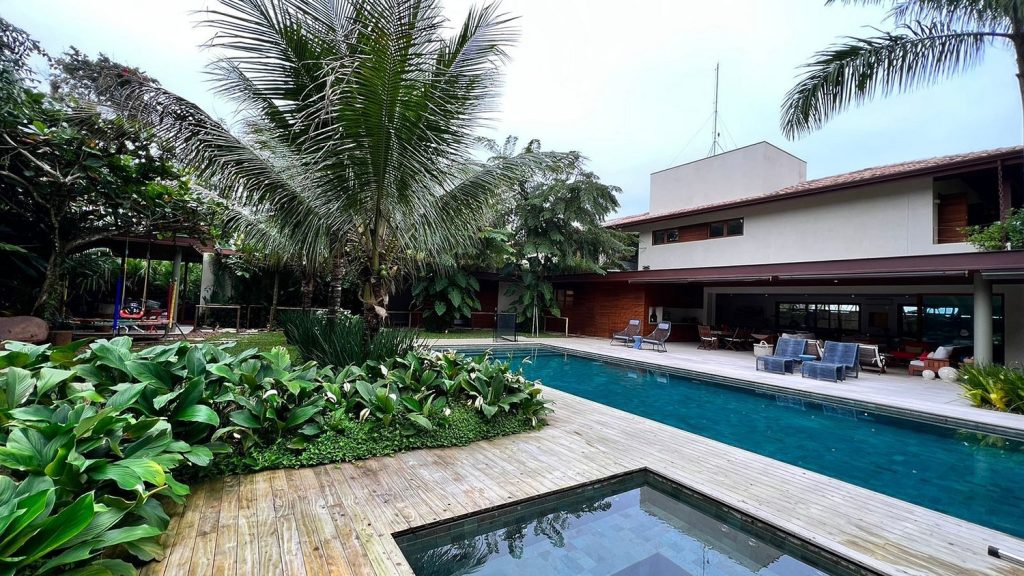 casa-sofisticada-baleia-lindo-paisagismo-spcs356-631b3581931fc99a385e1b18