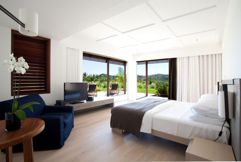 villa-grand-cul-de-sac-st-barths-luxury-pool-gardens-le-sereno-bed-1