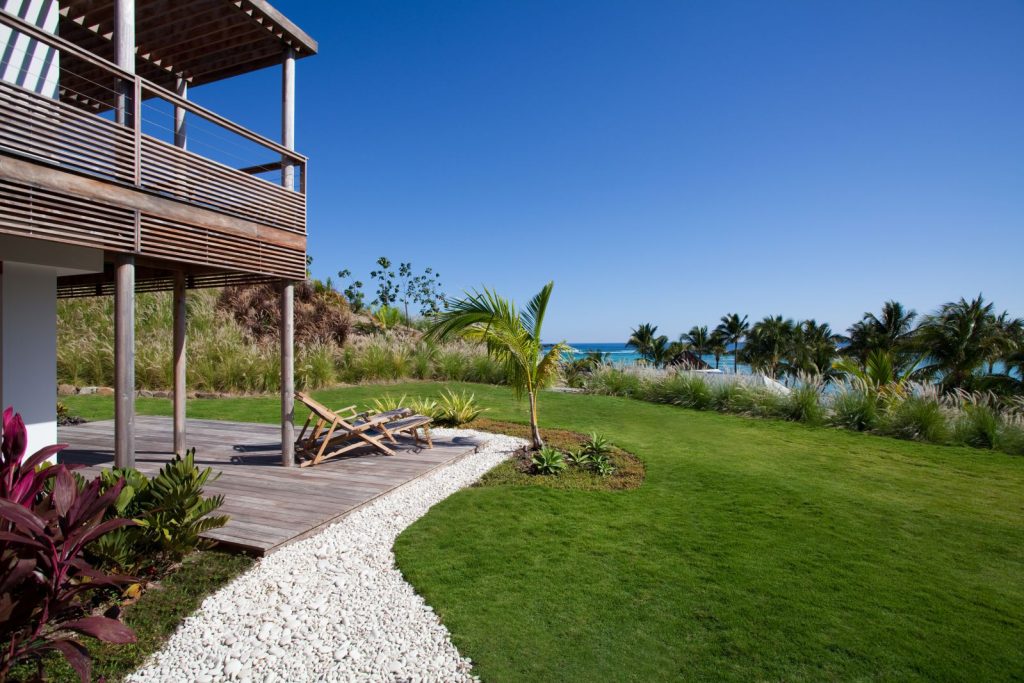 villa-grand-cul-de-sac-st-barths-luxury-pool-gardens-le-sereno-ext-2