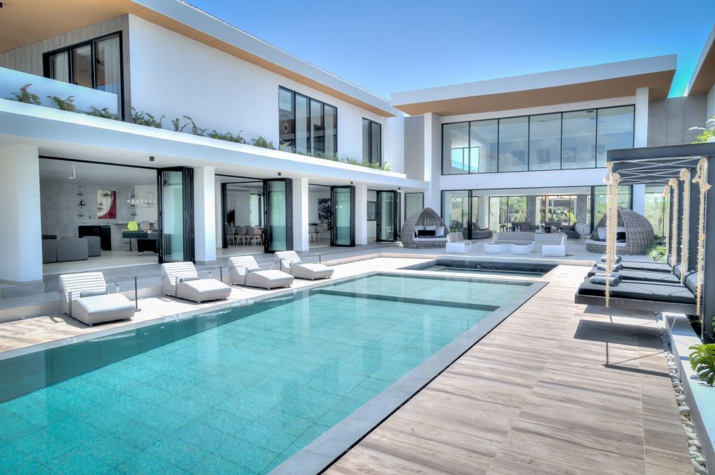 villa-punta-cana-dominican-republic-luxury-pool-golf-resort-yarari-royale-cov