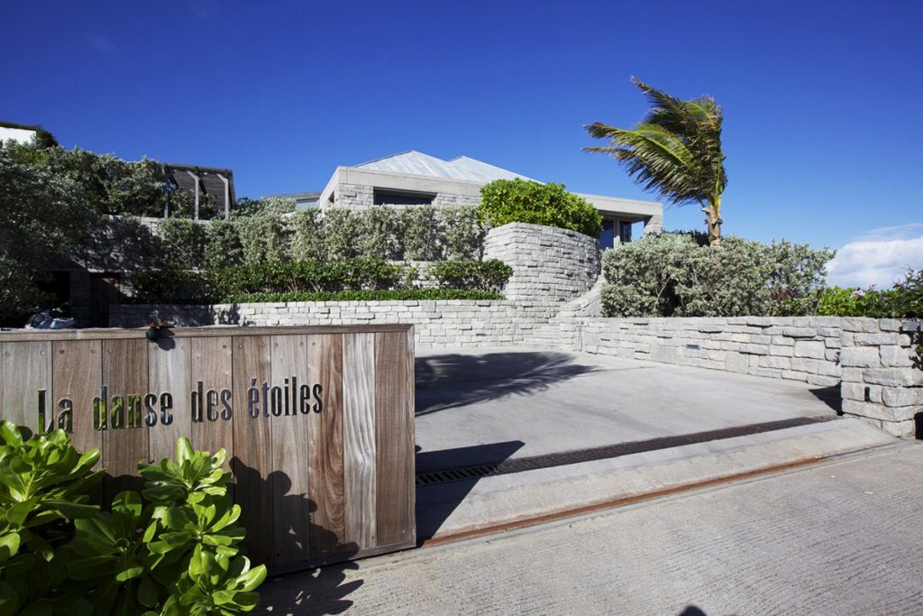 villa-st-barths-caribbean-luxury-pool-la-danse-des-etoiles-ext-1jpg