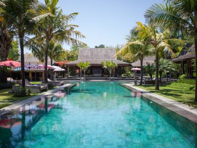 villa-seminyak-bali-indonesia-luxury-pool-kayu-cov-2